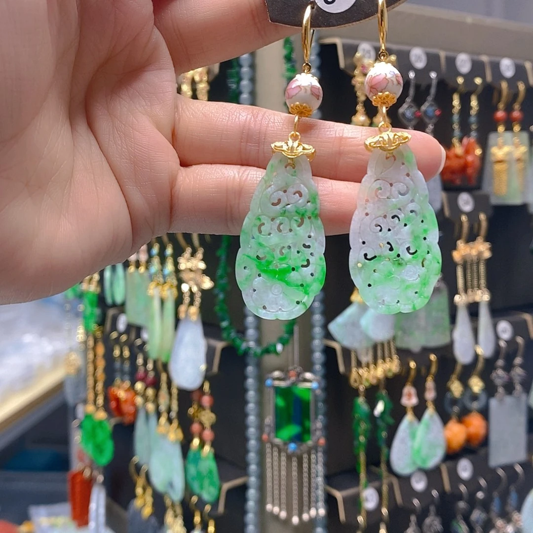 未镶嵌翡翠耳饰翡翠