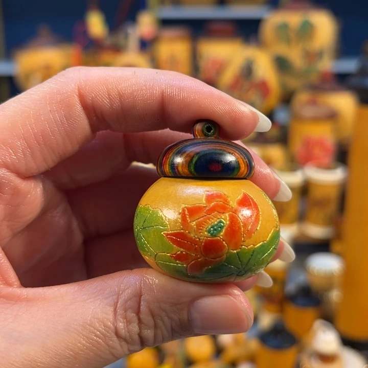 大叶紫檀（黑酸枝木类）