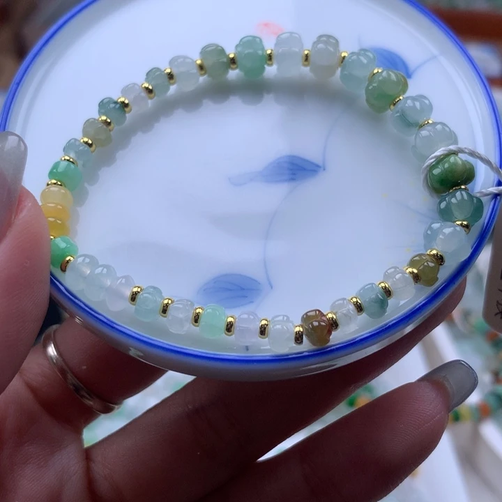 翡翠散珠莲花珠手串