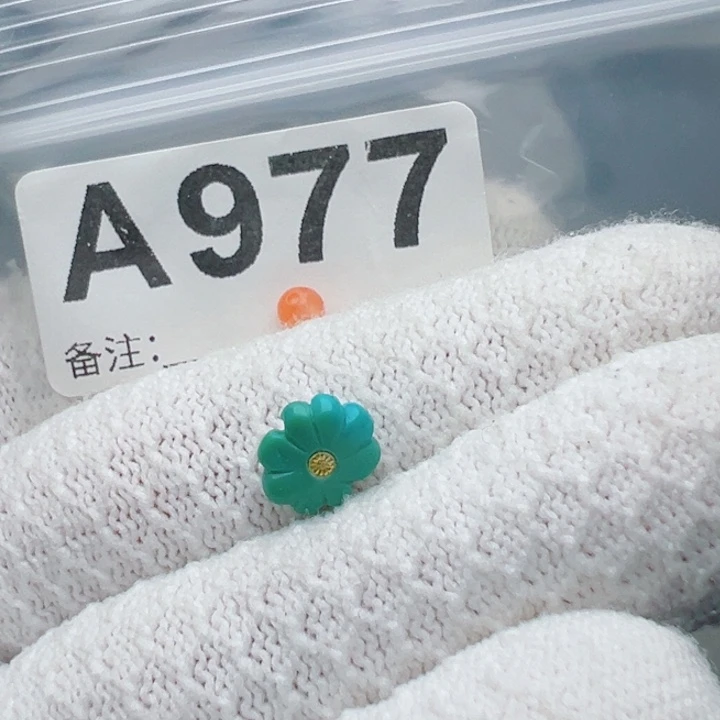 未镶嵌南红玛瑙珠宝奇石