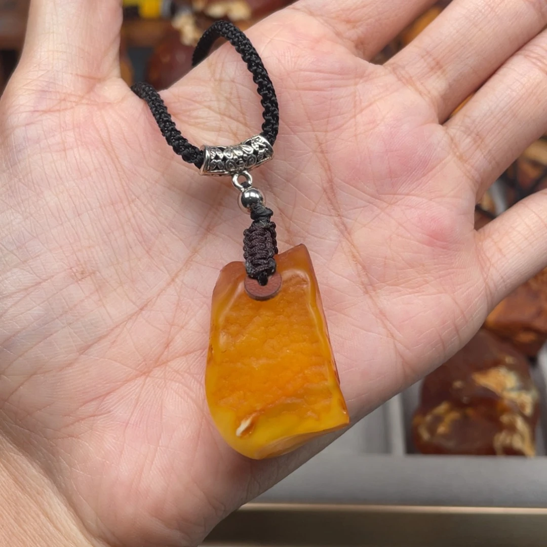 未镶嵌蜜蜡珠宝奇石