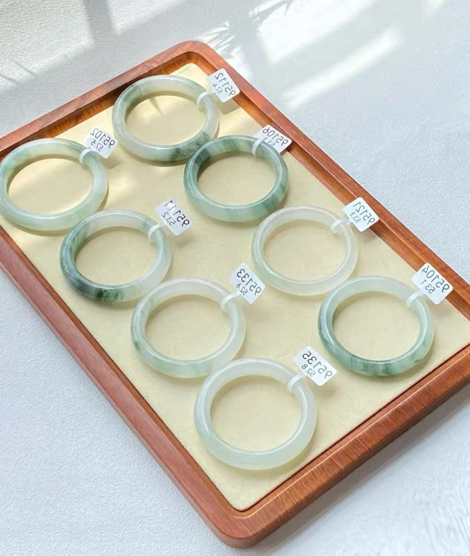 新疆天然玉石天山翠金丝玉手镯冰底飘花手镯正圈国风多样性发其一