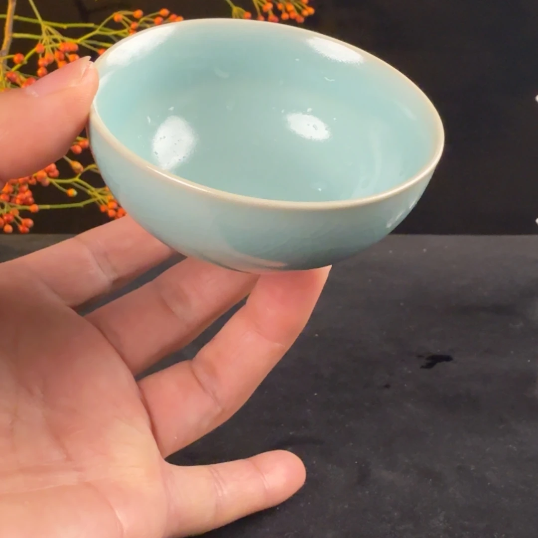 摆件汝瓷冰花鸡心杯