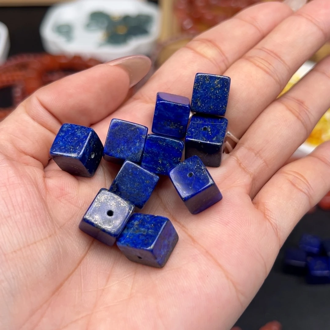 南红玛瑙未镶嵌颈饰