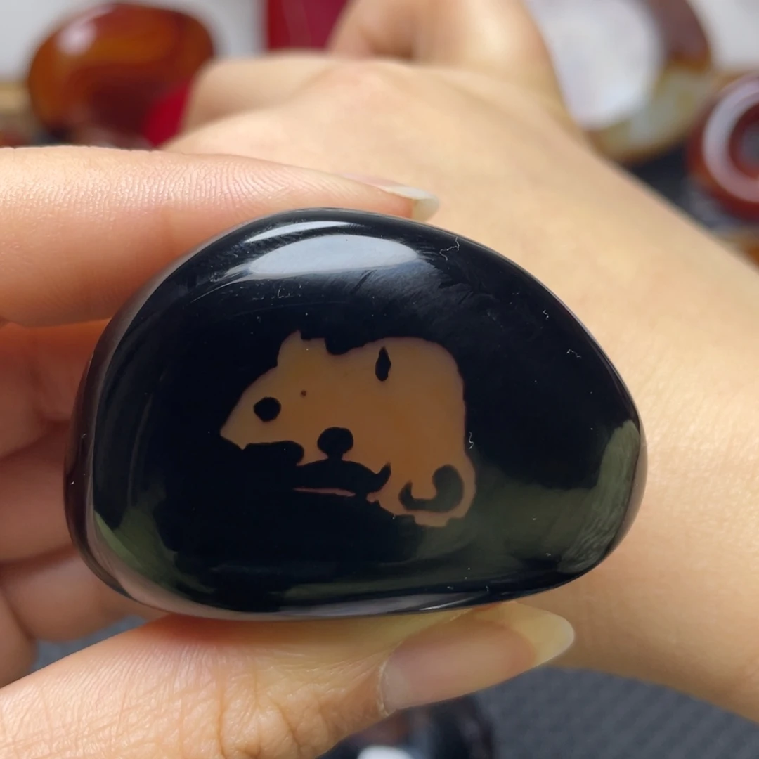 玛瑙/玉髓未镶嵌珠宝奇石