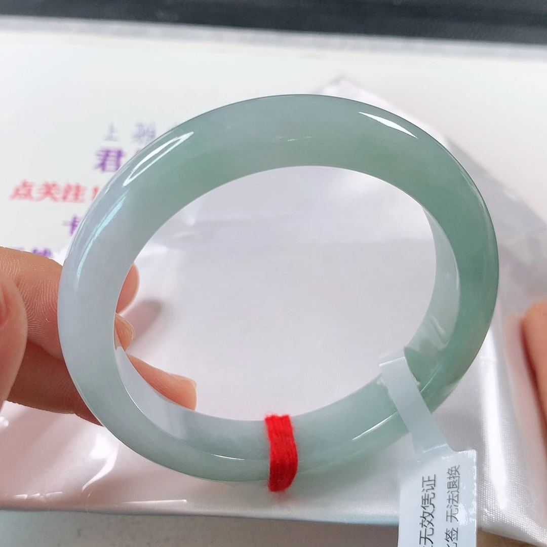 翡翠手镯未镶嵌 正圈①②⑧