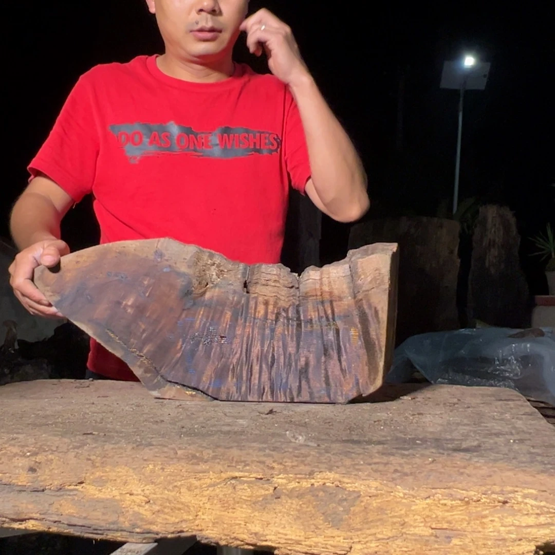楠木金丝楠摆件等