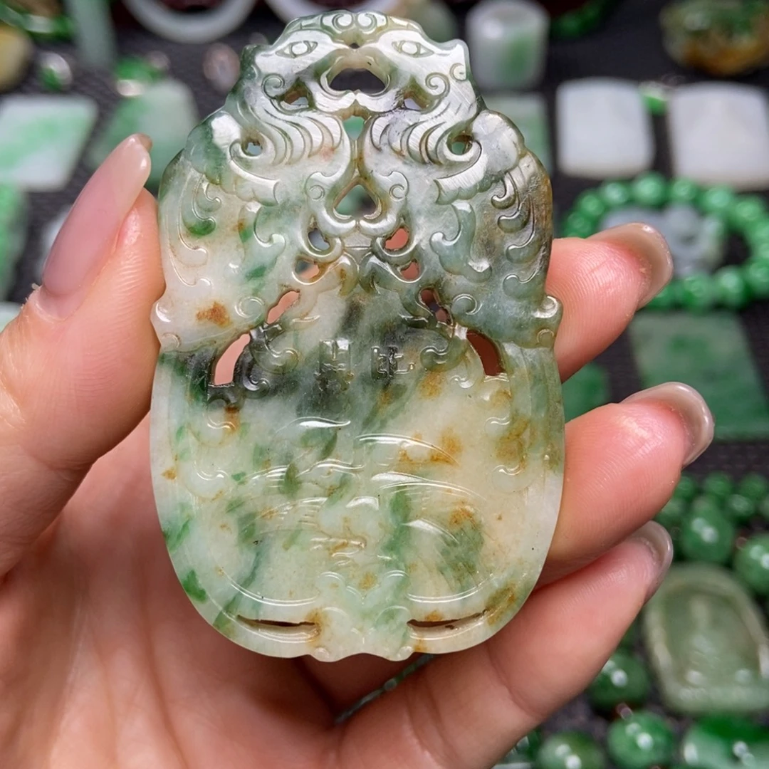 翡翠未镶嵌挂件清