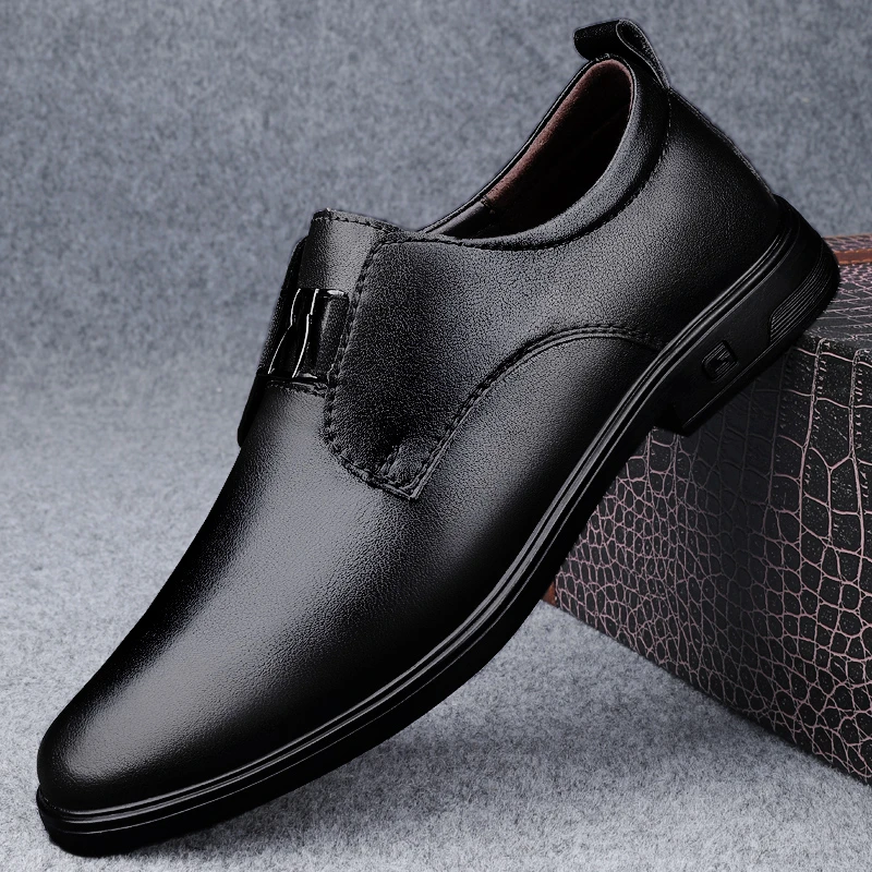 皮鞋男秋季透气软底复古男士休闲鞋一脚蹬英伦风时尚商务正装男鞋
