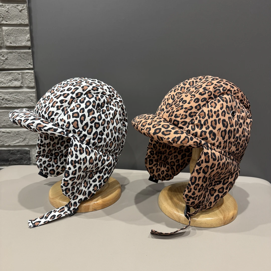 儿童雷锋帽秋冬女宝宝复古豹纹护耳帽加厚夹棉保暖男童防风骑行帽