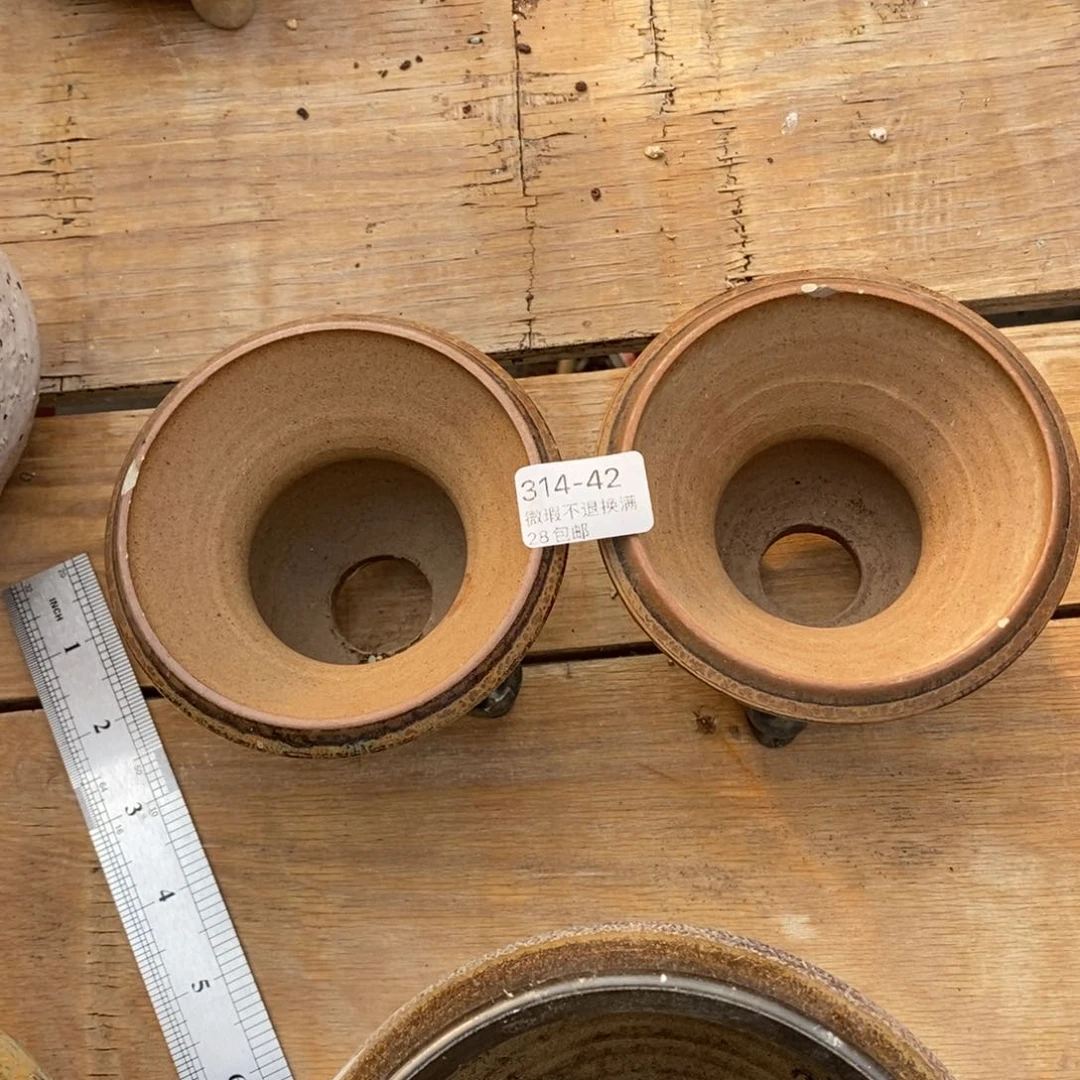 滋*42号多肉盆两个