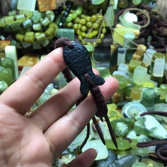 未镶嵌岫玉吊坠岫