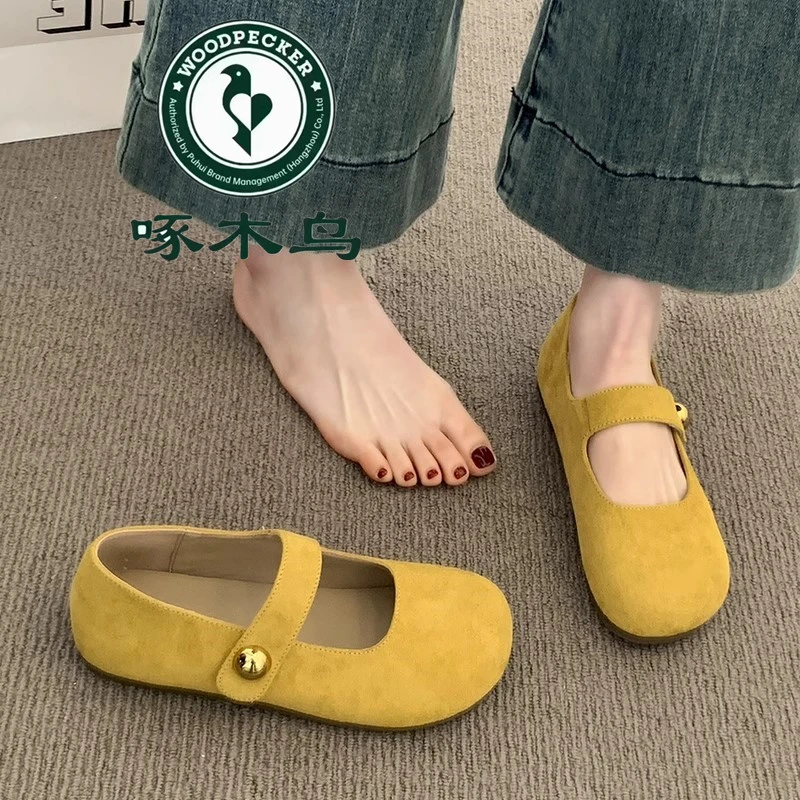 啄木鸟黄色勃肯鞋女2025款春夏季单鞋平底玛丽珍鞋复古奶奶豆豆鞋