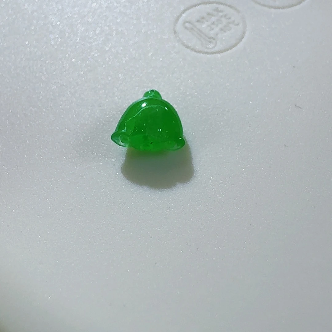 翡翠颈饰未镶嵌小莲蓬