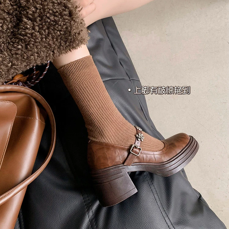 浅口单鞋2025年春季时尚粗跟纯色春秋百搭复古玛丽珍高跟Y3936