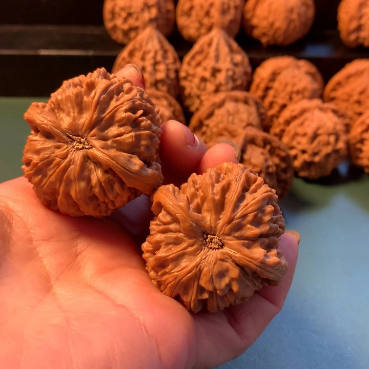 桃核吊坠这****吧水龙微修