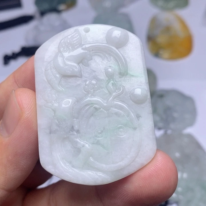 颈饰未镶嵌翡翠翡翠