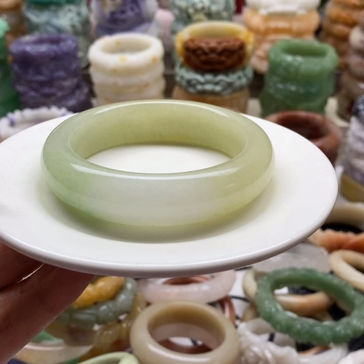 夢***影石英岩玉未镶嵌手镯