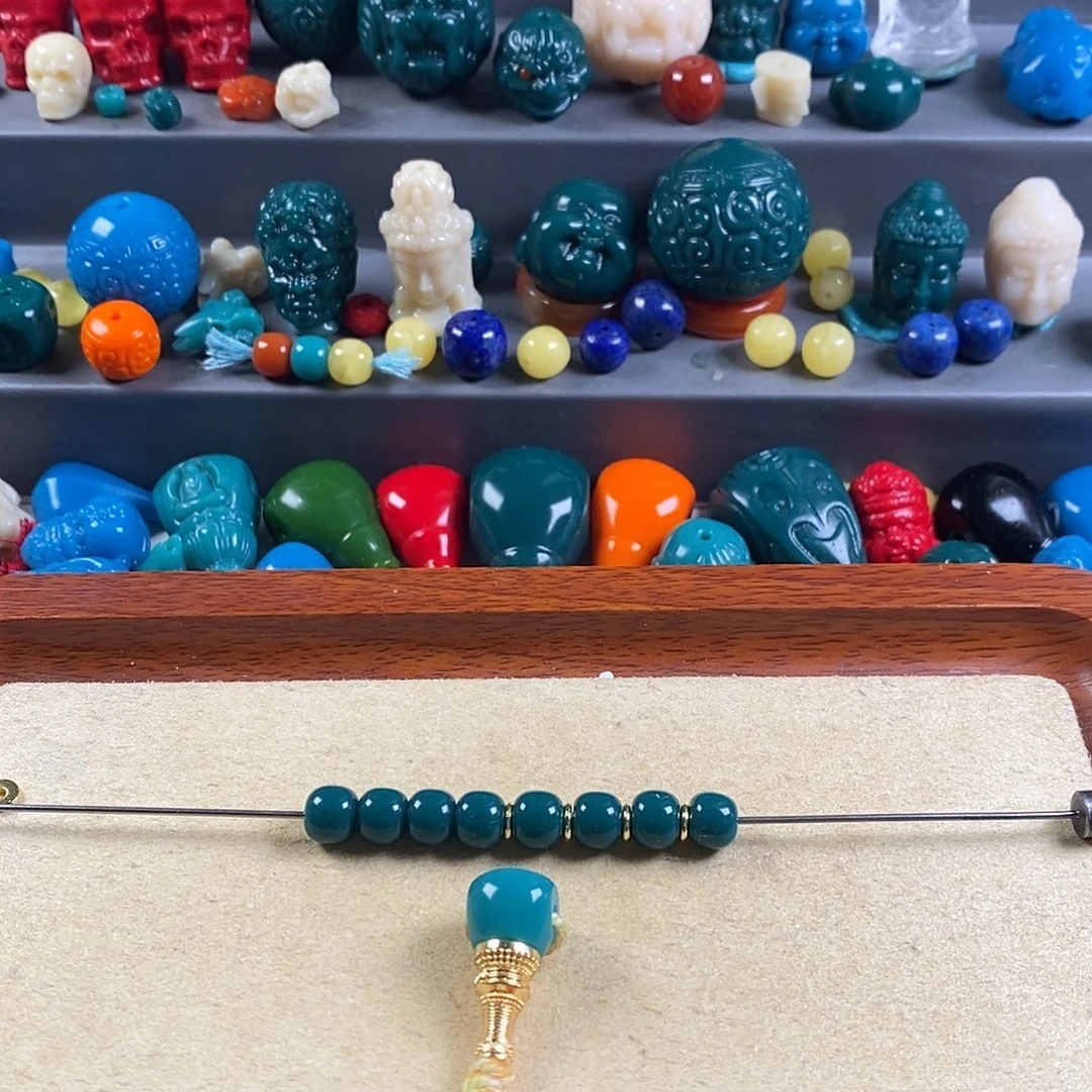 虎***林琉璃颈饰尺寸7左右珠10左右三通