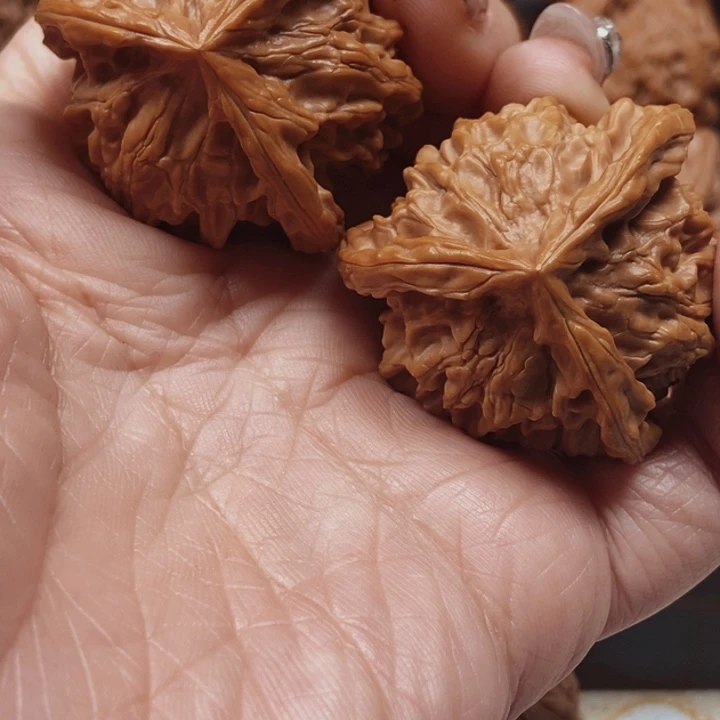 文玩核桃把件盘山