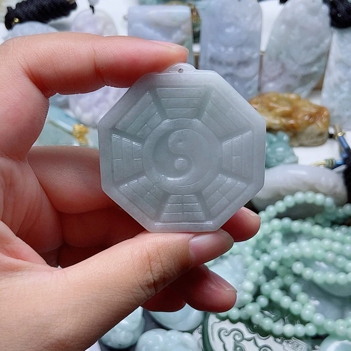 翡翠未镶嵌吊坠(不含链)1