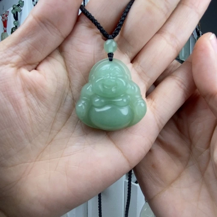 貪****颈饰未镶嵌石英质玉