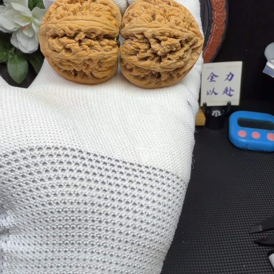 青***马吊坠文玩核桃粗筋42三角