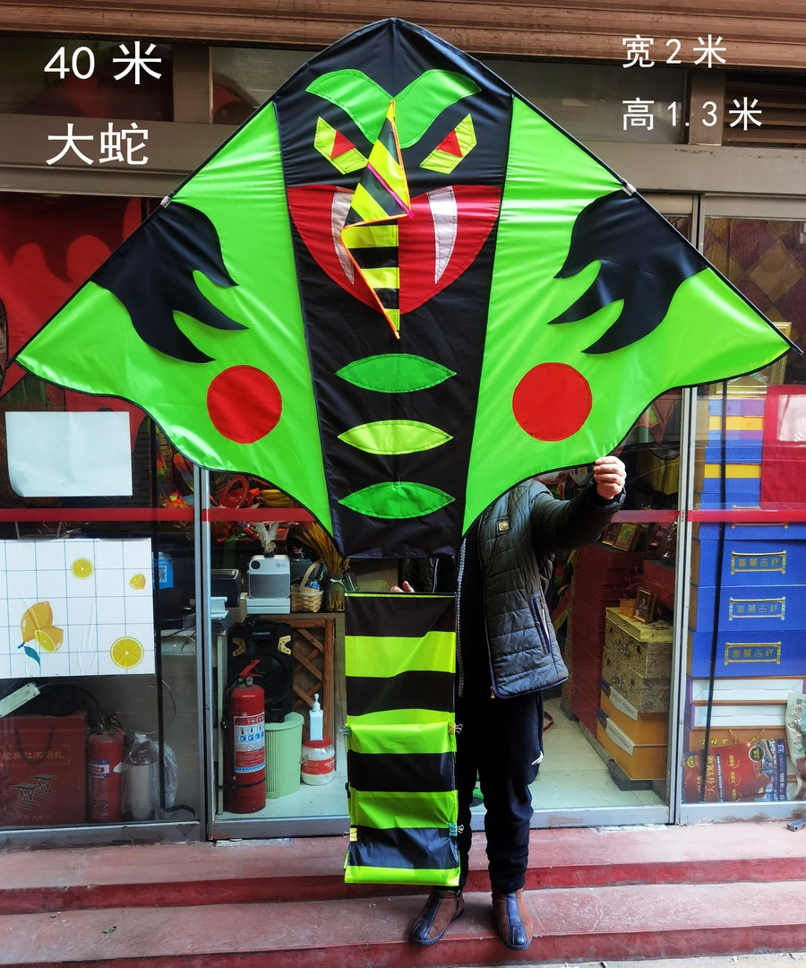 大型长尾青蛇风筝成人适用微风易飞高档抗风风筝潍坊风筝厂家批发