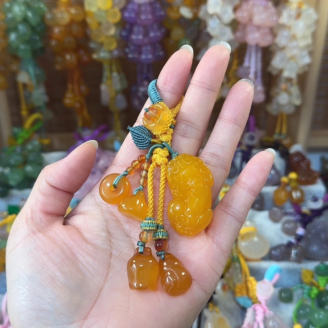 玛瑙/玉髓未镶嵌钥匙挂件