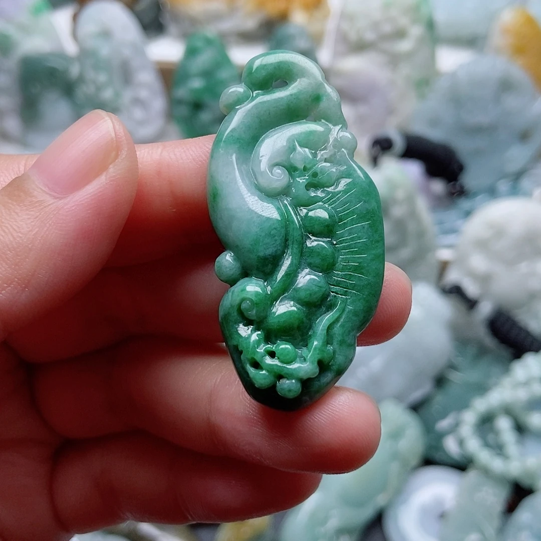 翡翠未镶嵌吊坠(不含链)1