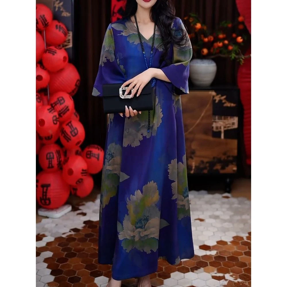 高级感时尚气质印花V领连衣裙2025夏季新款气质优雅显瘦遮肉A字裙