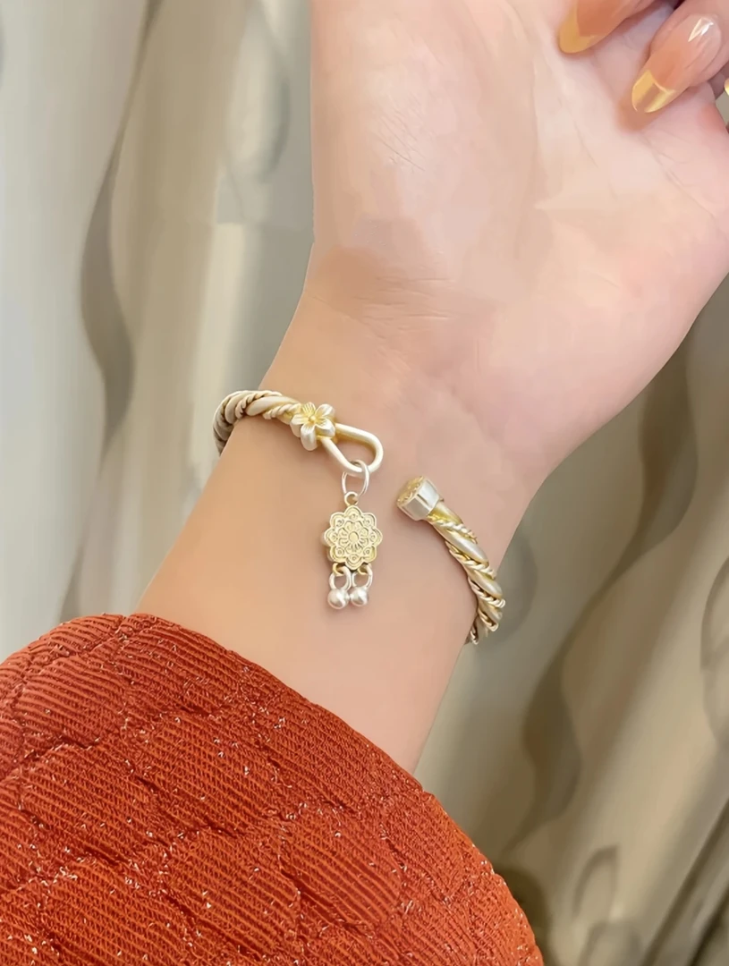 足银手镯 足银9999描金麻花扭纹开口流苏招桃花新中式磨砂银手镯