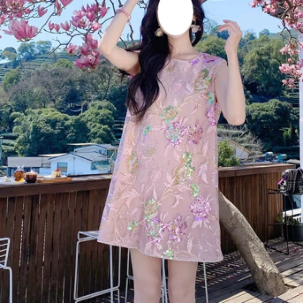 青闺令 新中式无袖提花刺绣连衣裙女2025夏新款背心裙设计感短裙