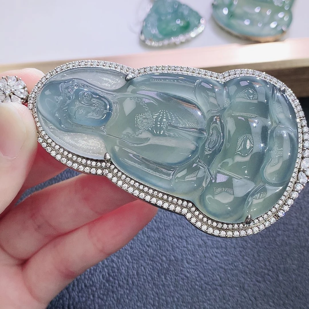 翡翠未镶嵌挂件翡翠