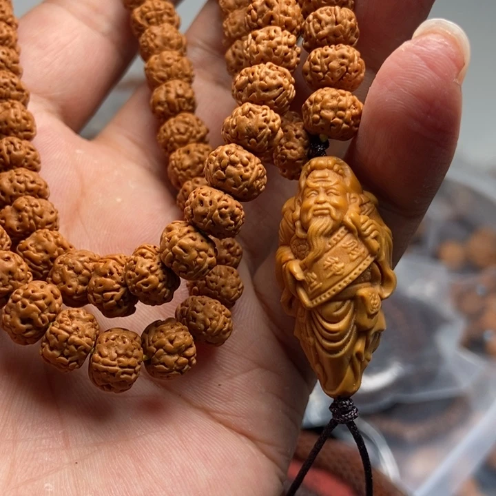 猴头核桃吊坠文玩手串