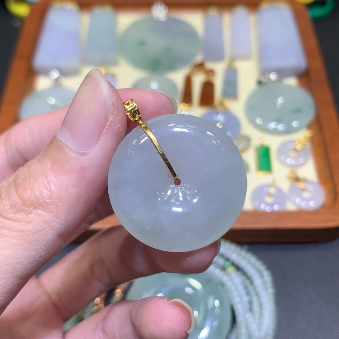 吊坠(不含链)18K金镶嵌翡翠
