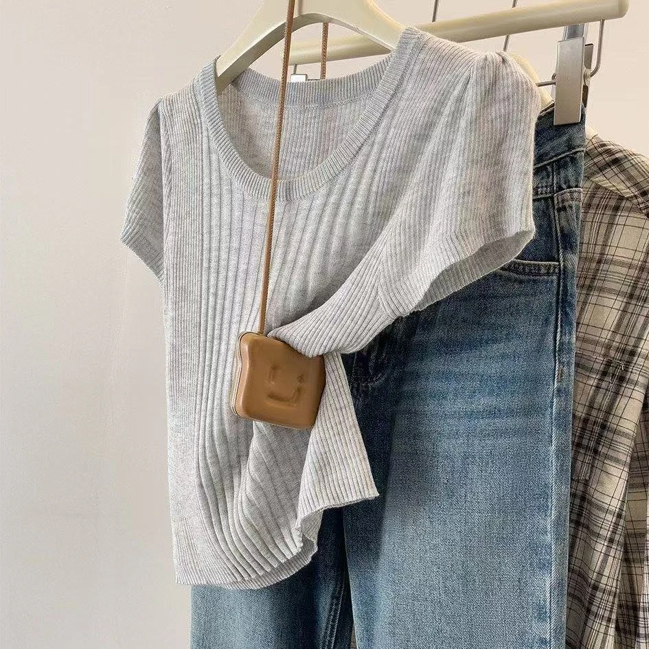 夏天薄款冰丝针织短袖T恤女2025新款高级感修身显瘦气质正肩上衣