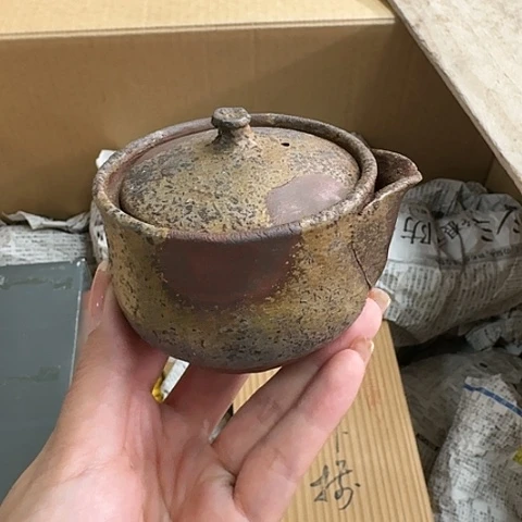 精品瓷器。
