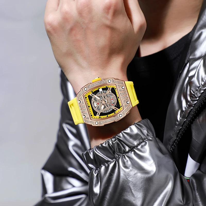 新款潮流个性酒桶型百搭男士腕表