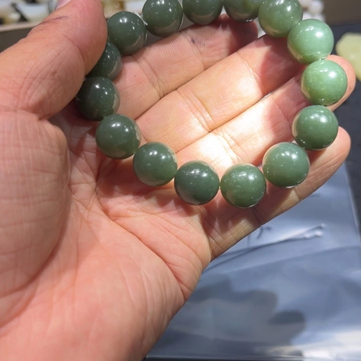 手链未镶嵌和田玉