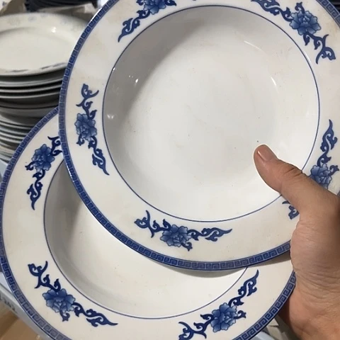 陶瓷8寸深盘两个有问题