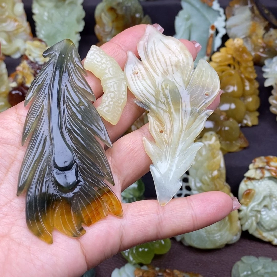 蛇纹石玉颈饰未镶嵌微瑕没绳子