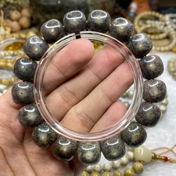 14*13黑冰超润火龙果小细星海南星月菩提手串直销正品保障