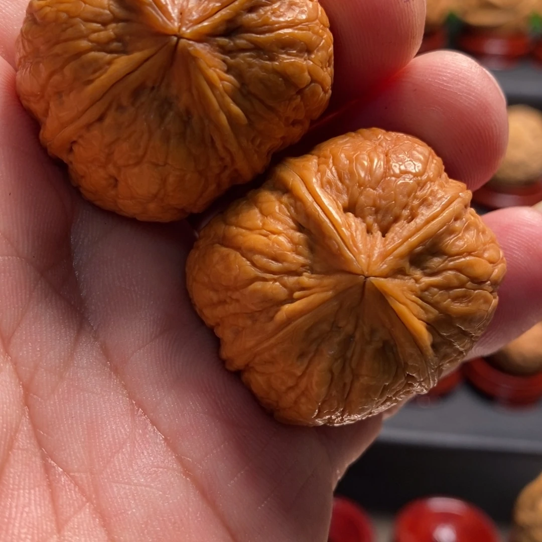 A***風吊坠文玩核桃金蟒四棱38尺