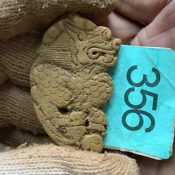 未镶嵌和田玉挂件