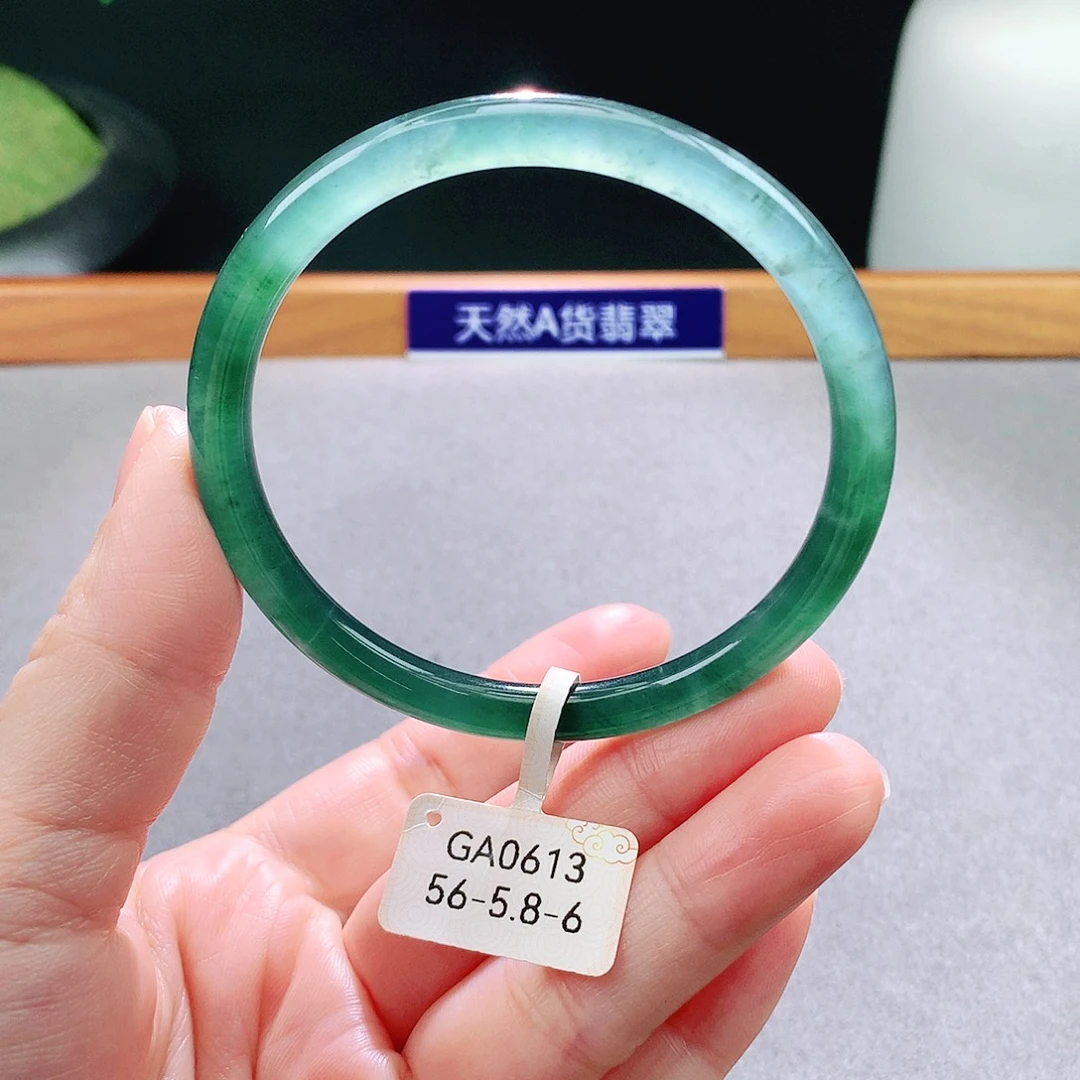 未镶嵌手镯翡翠天然翡翠手镯a货