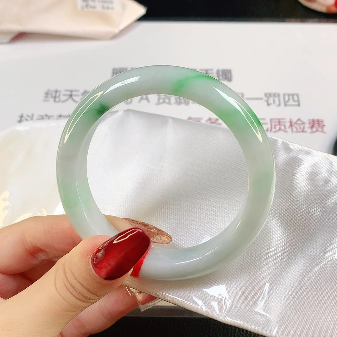 翡翠手镯未镶嵌缅甸天然1424