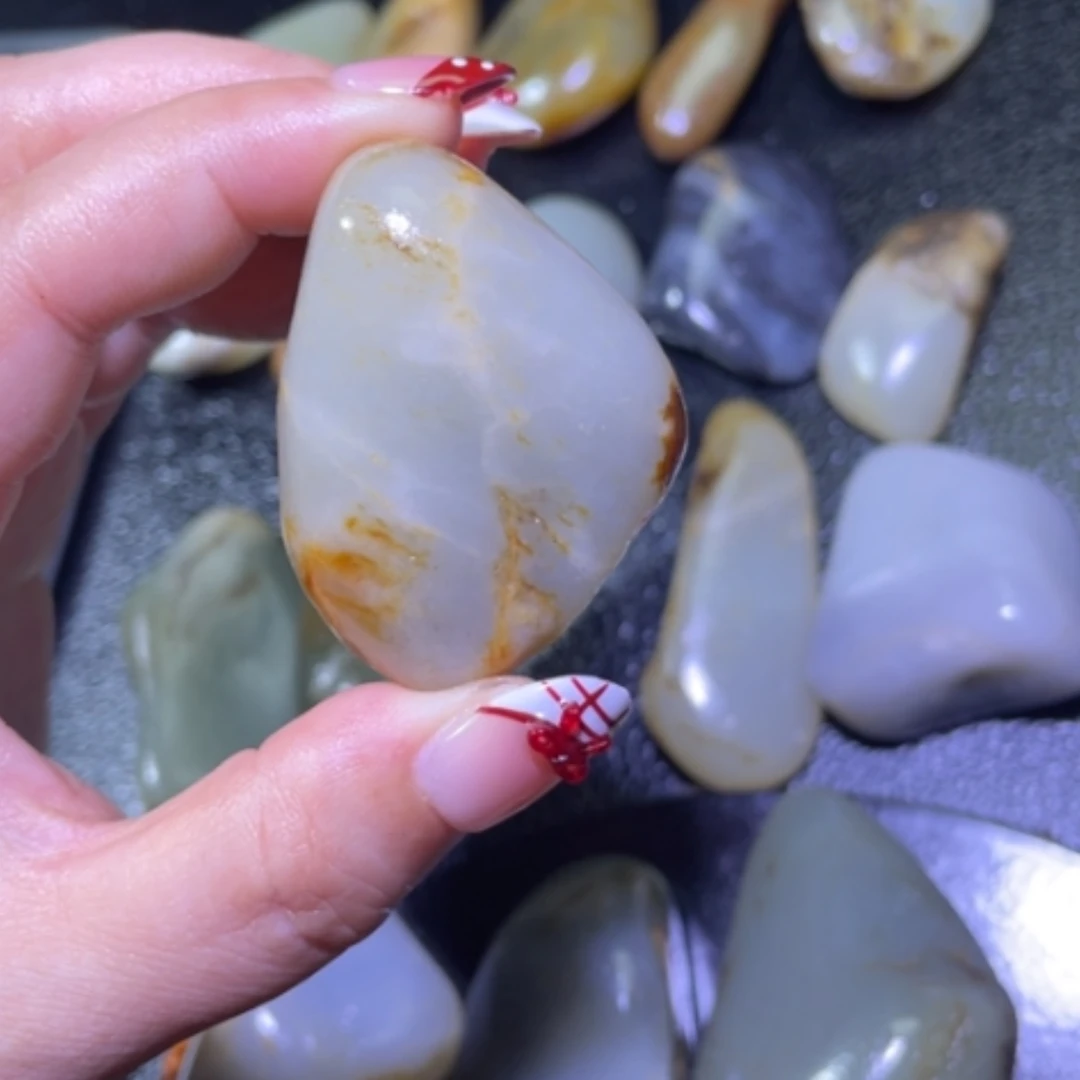 【闪购商品】颈饰未镶嵌和田玉