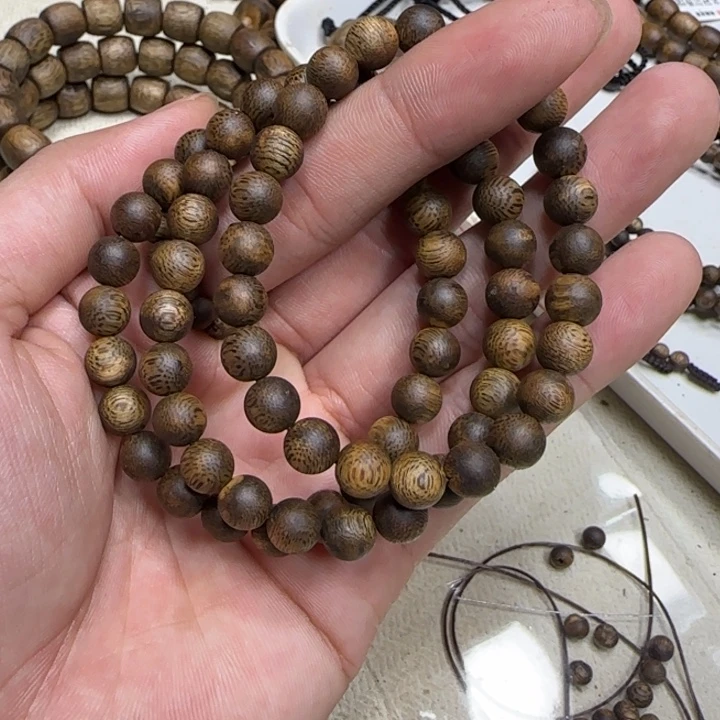 沉香沉香碎屑奇楠沉香圆珠单圈0.7-3g多样性发一条