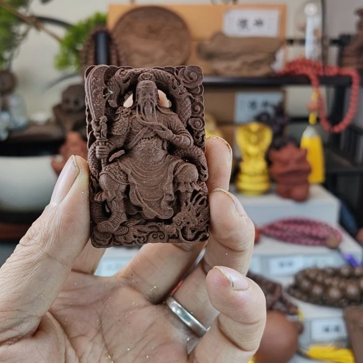 泥塑红麝香方关公香牌福利款福利价